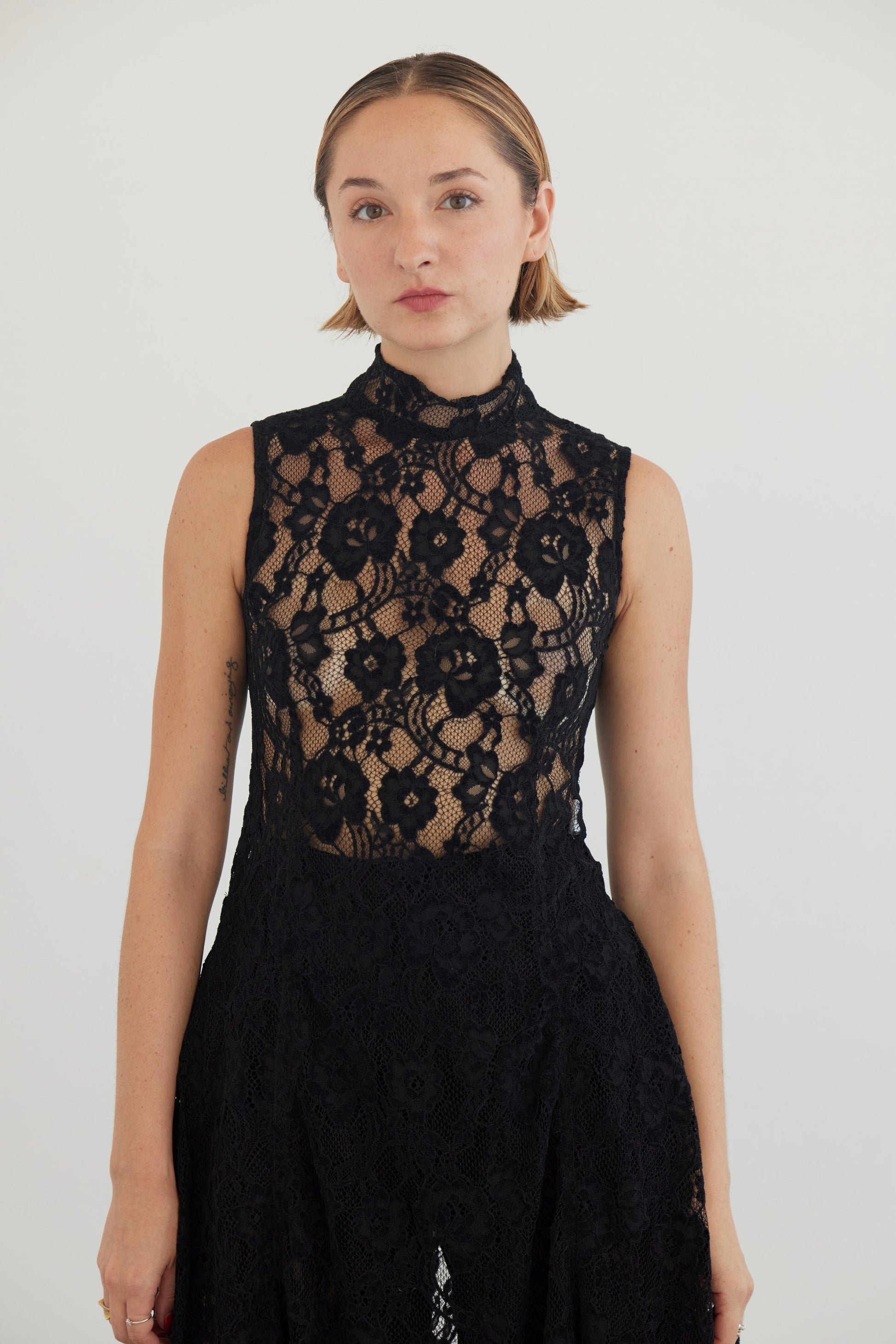 Eurie Dress in Lace - 2