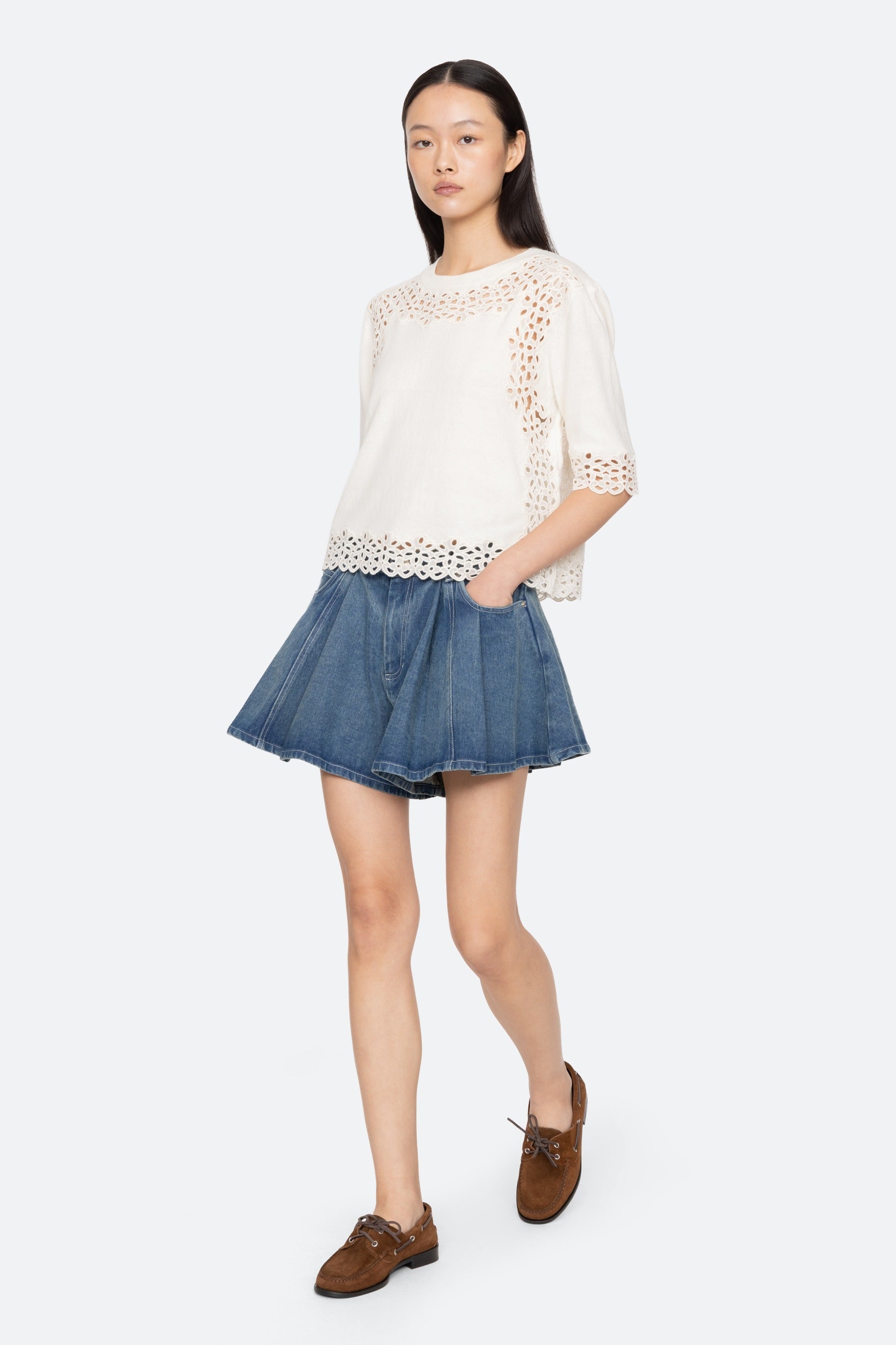 Leila Eyelet S/S Sweater Shirts SEA NEW YORK