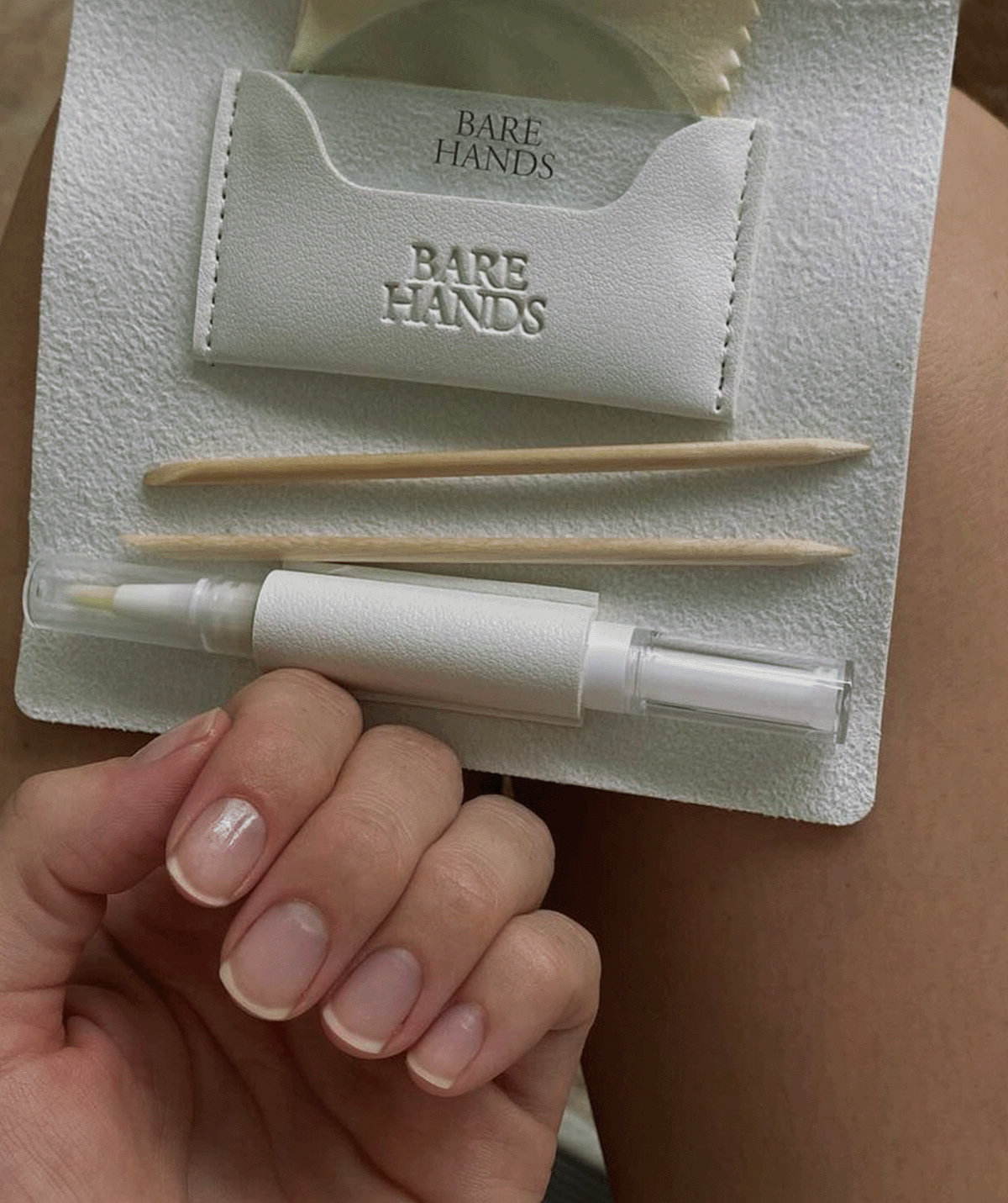 The Dry Gloss Manicure Kit Bare Hands