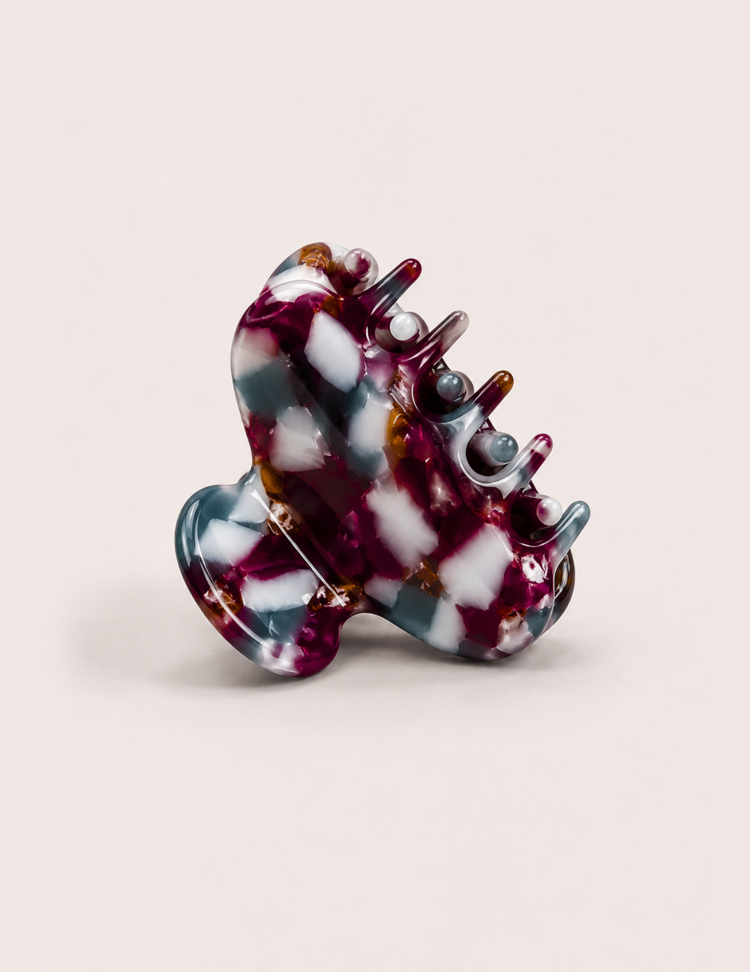 Vol.IIII Claw Clip Hair Accessories Vignette