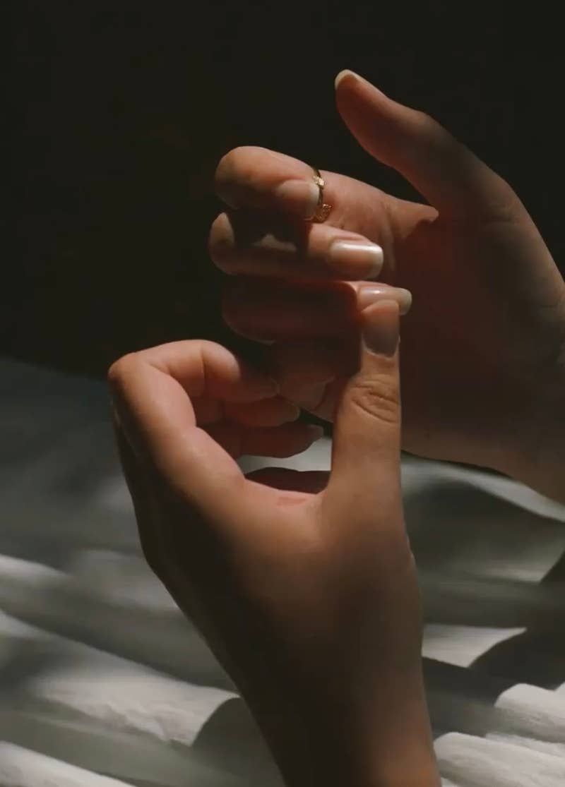 The Dry Gloss Manicure Kit Bare Hands