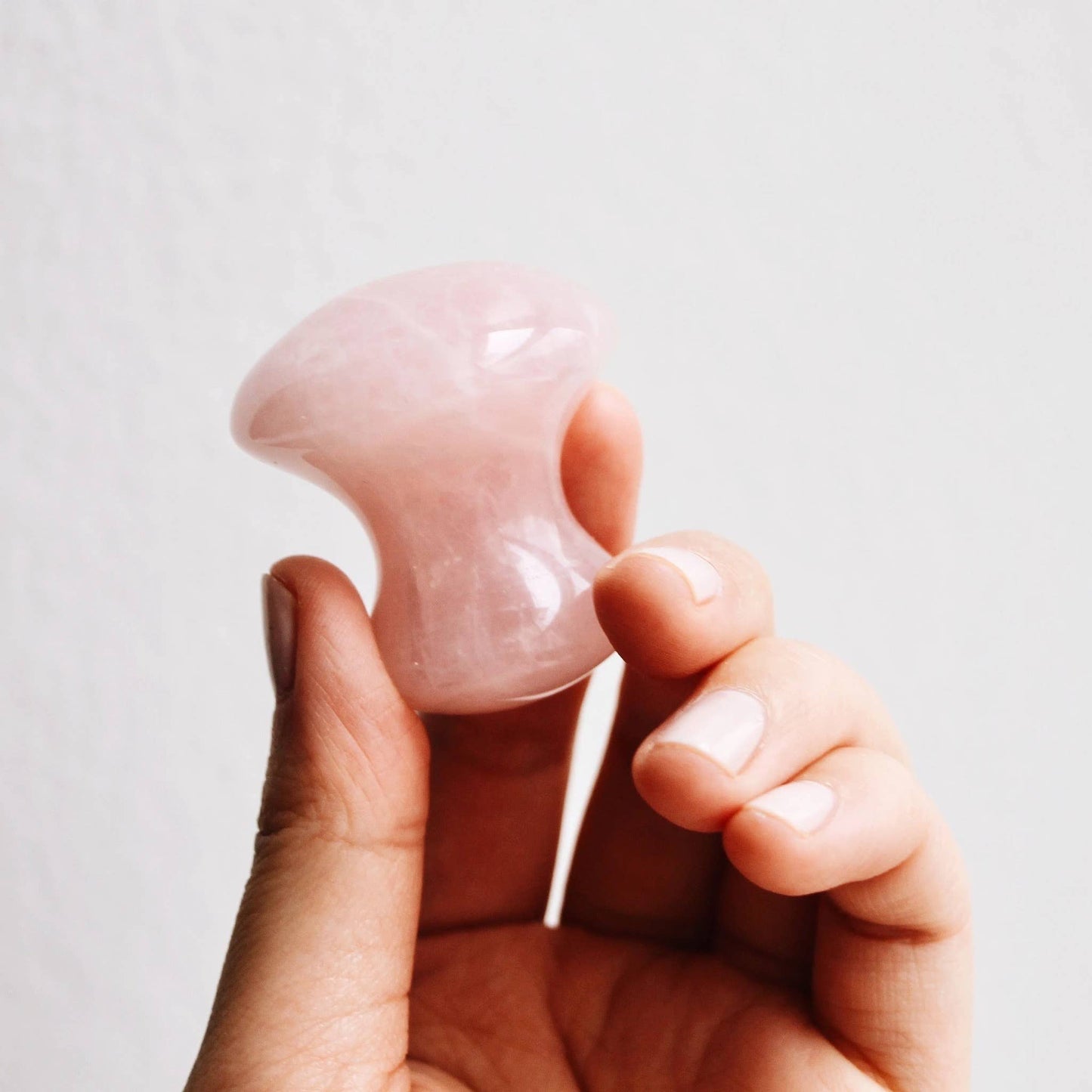 The De-Puffing Rose Quartz Eye Massage Tool Beauty Mount Lai