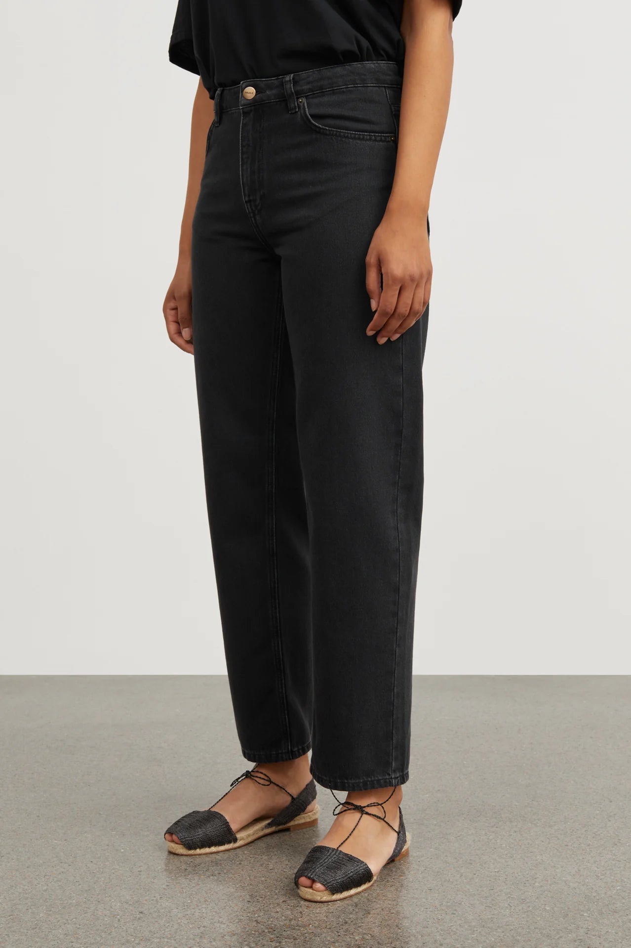 Allison Cropped Jean Denim Skall Studio   