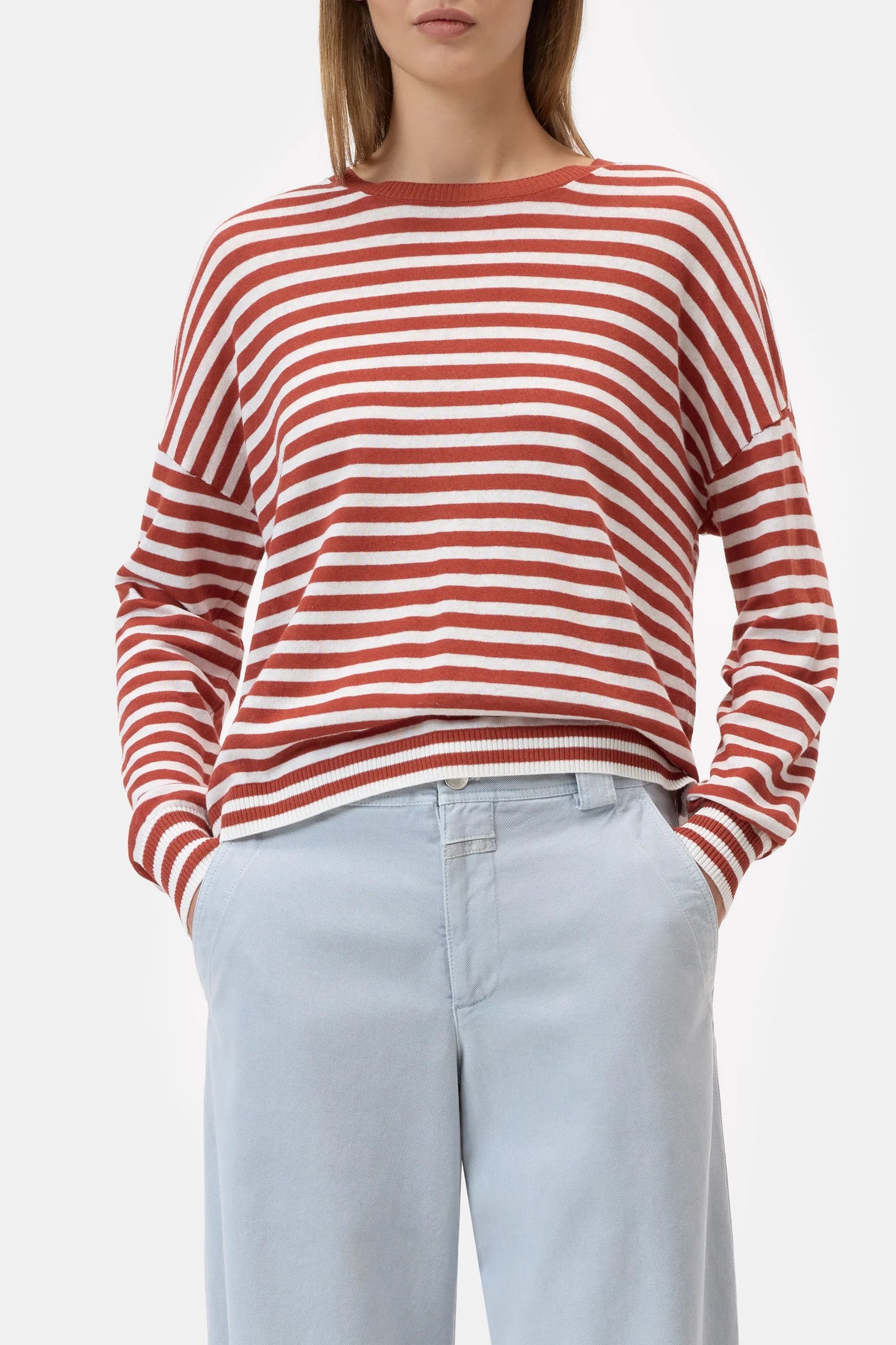 Crew Neck L/S Knit Sweater Tops Closed