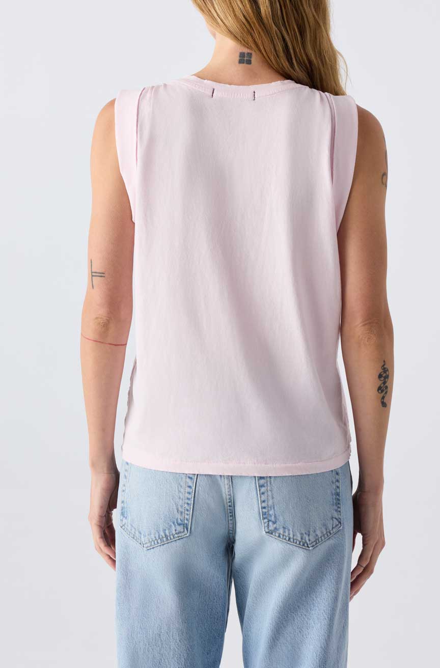 Dona Tee T Shirts AMO