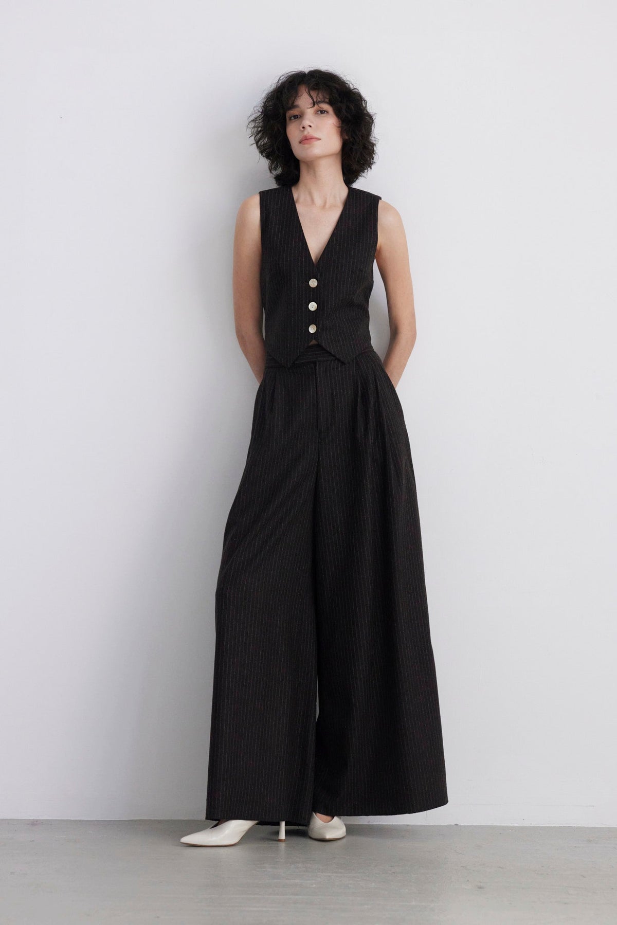Diane Tailored V Neck Vest in Wool Vests CHRISTINE ALCALAY - 3