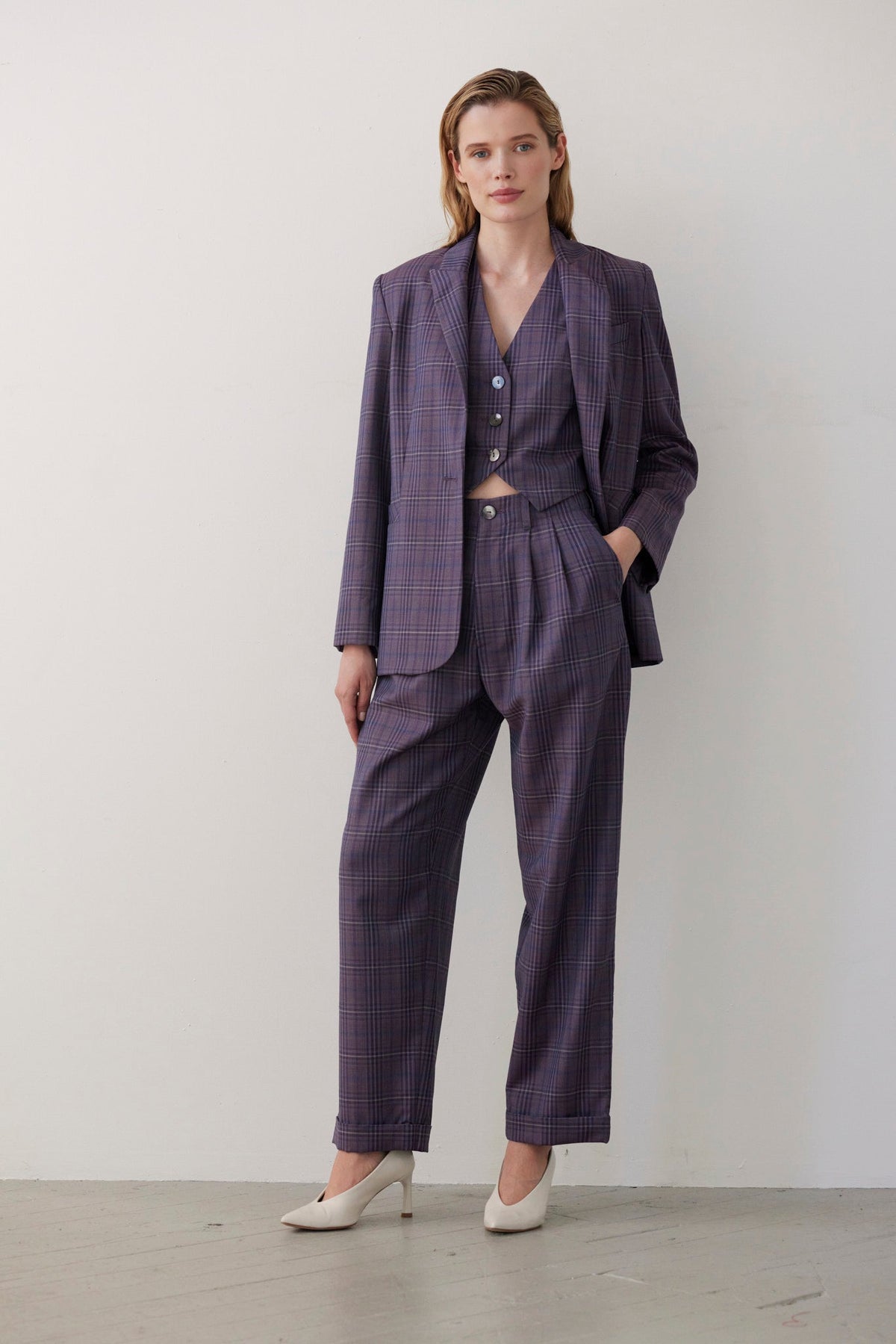 Diane Tailored V Neck Vest in Wool Vests CHRISTINE ALCALAY - 2