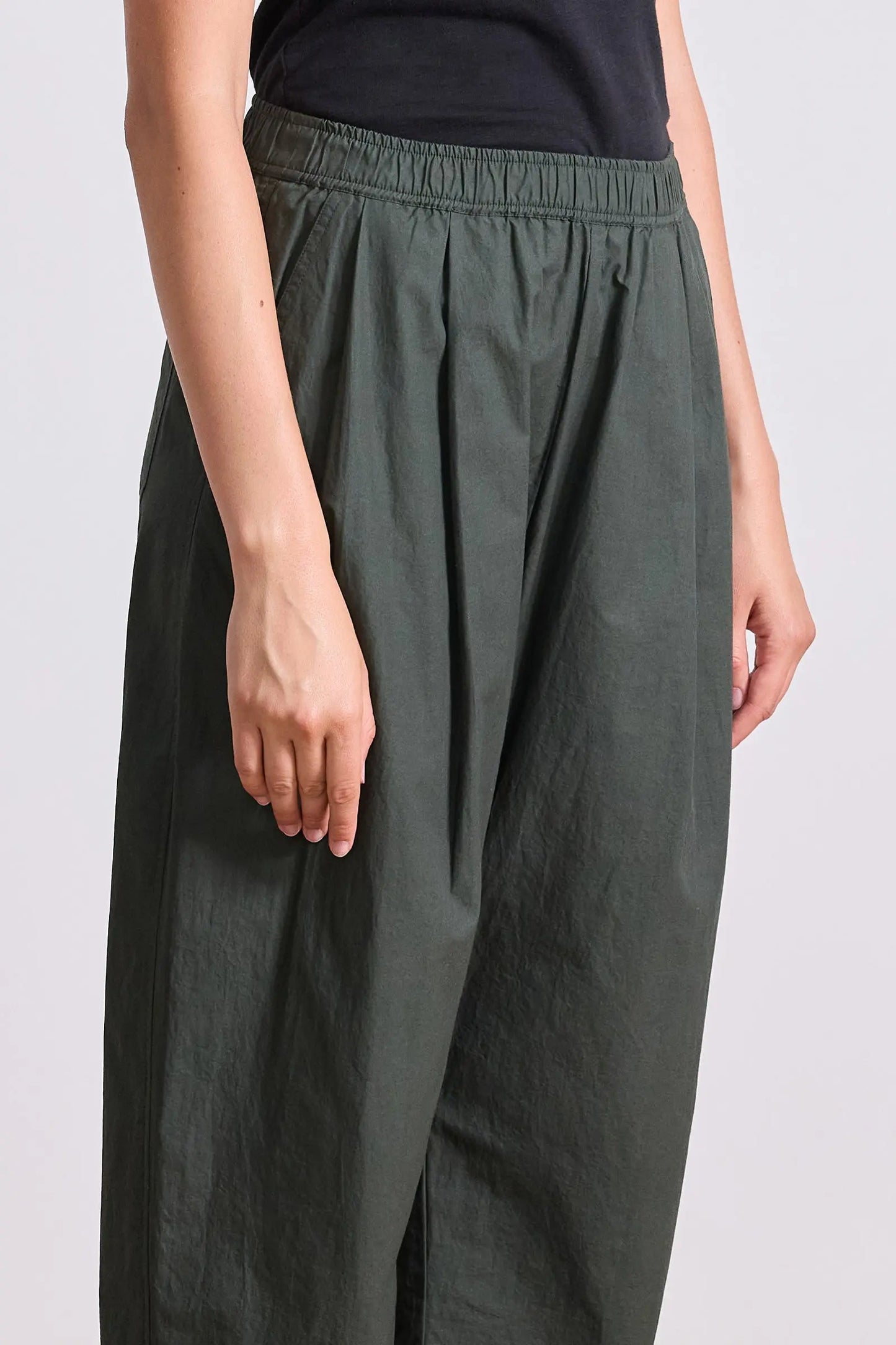 SPA PLEAT PANT PANTS Apiece Apart
