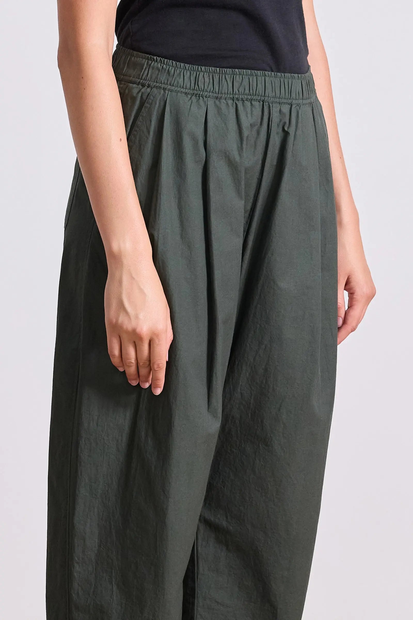 SPA PLEAT PANT PANTS Apiece Apart