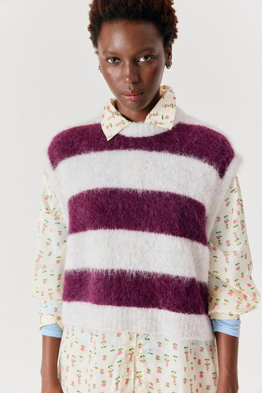 Fluffy Pull Over Vest Sweaters AMERICAN VINTAGE