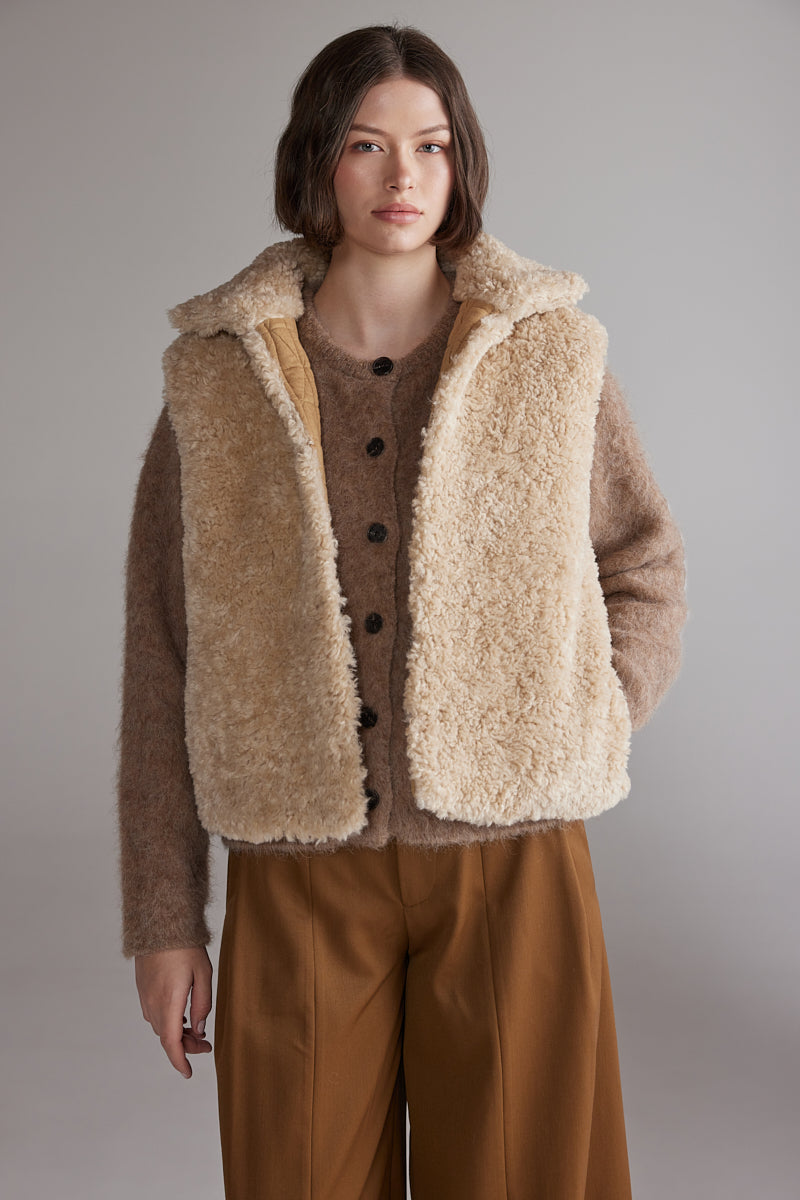 High Neck Reversible Fur Vest AMENTE - 1