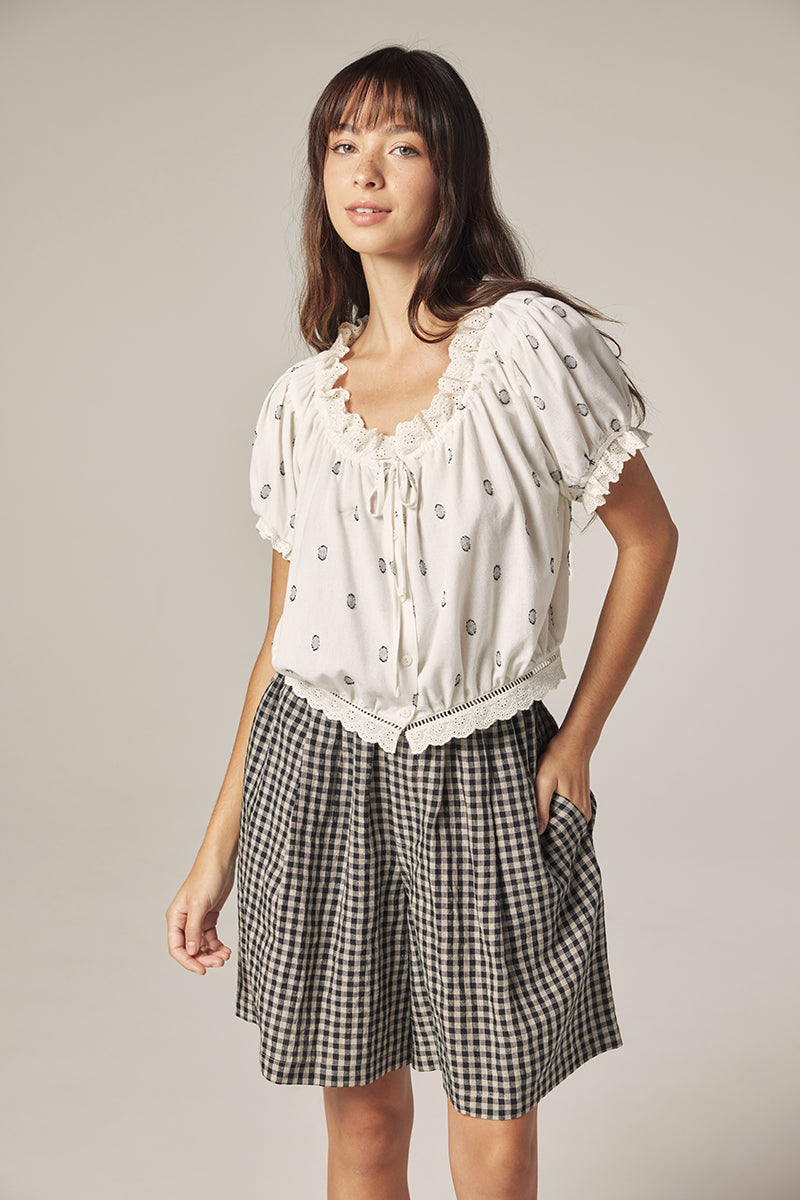 Loose casual linen shorts Pants AMENTE