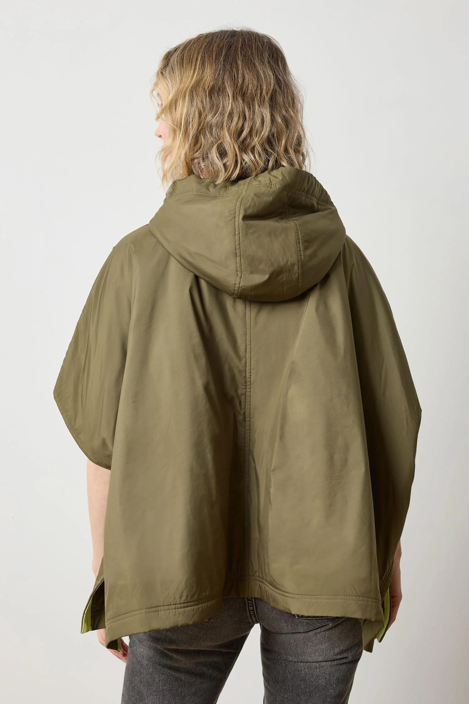 Hooded Poncho Jackets Lilla P.