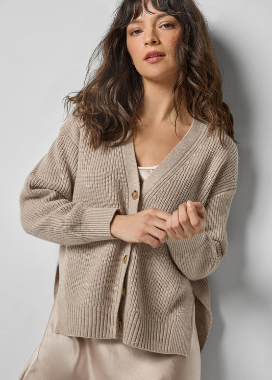 Relaxed Side Vent Cardigan Sweaters Lilla P.