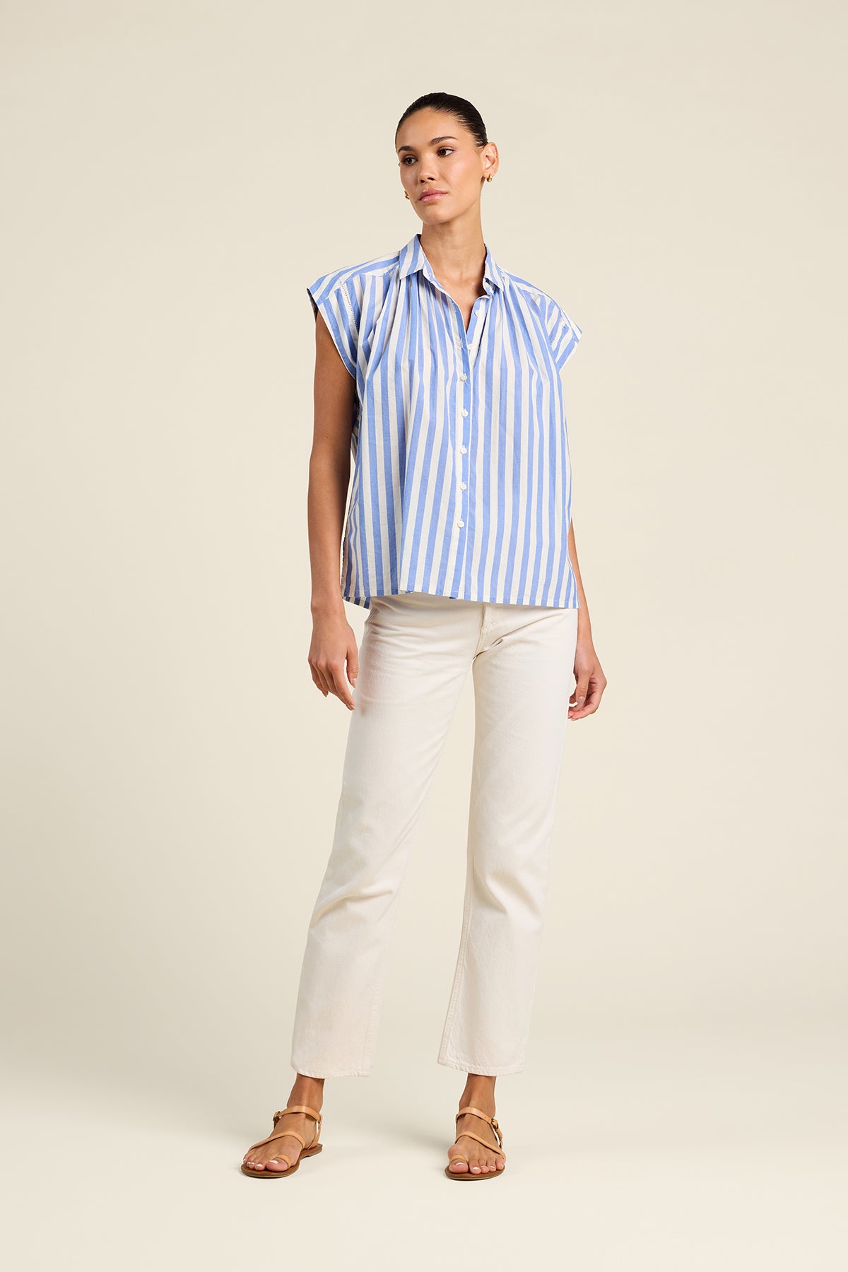 Della Shirt Shirts Trovata
