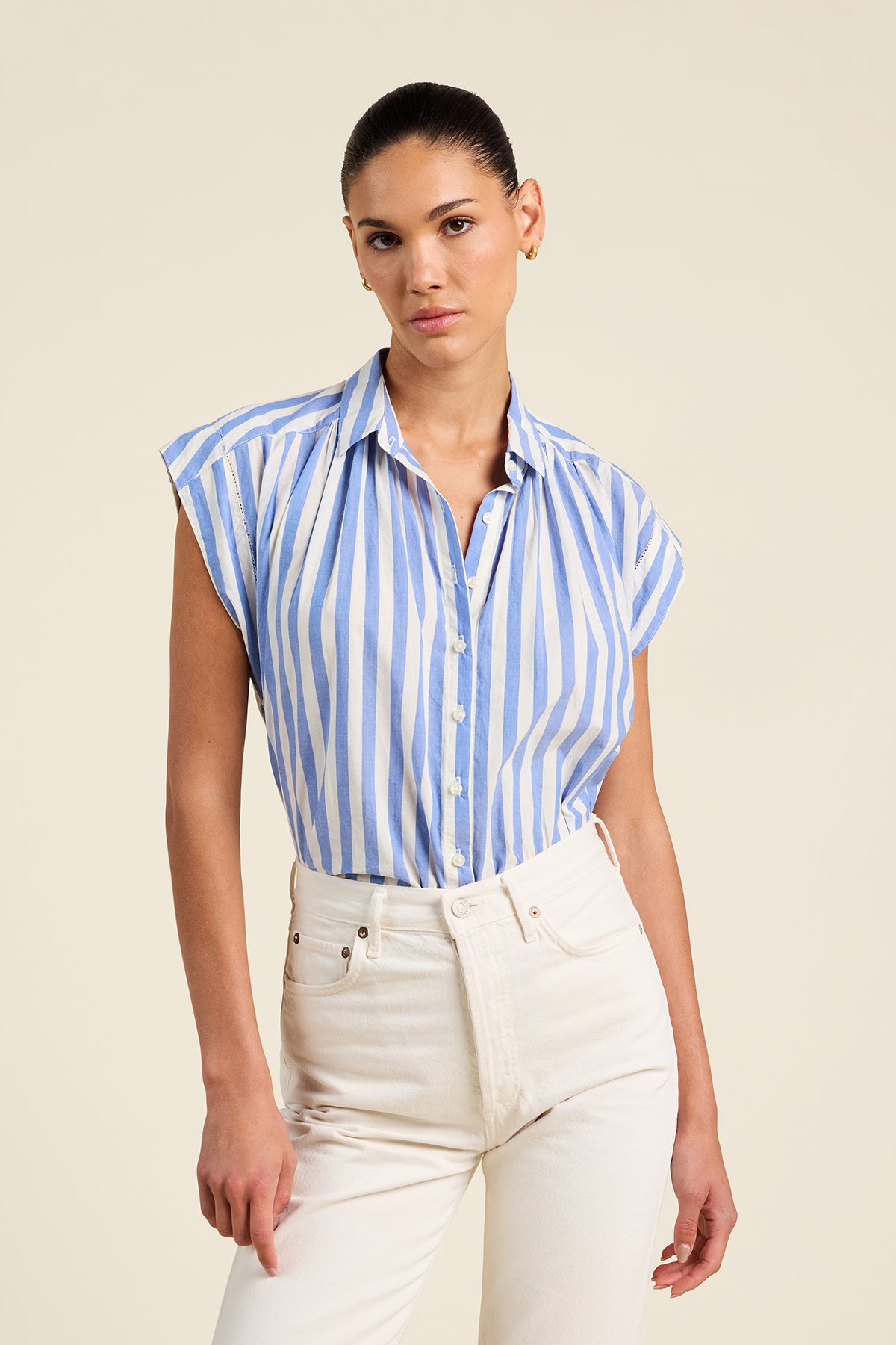 Della Shirt Shirts Trovata