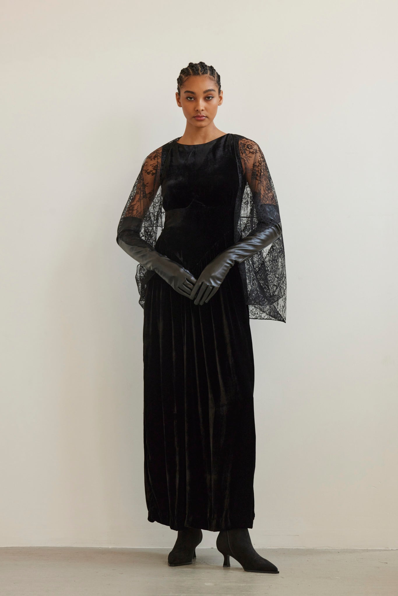 Zelda Chantilly Lace Shawl Tops CHRISTINE ALCALAY - 4