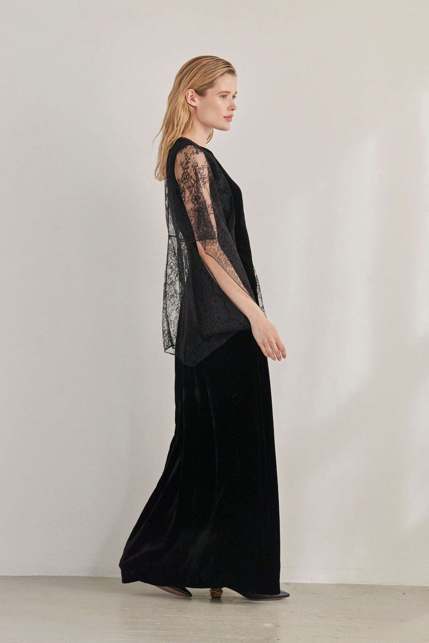 Zelda Chantilly Lace Shawl Tops CHRISTINE ALCALAY - 3
