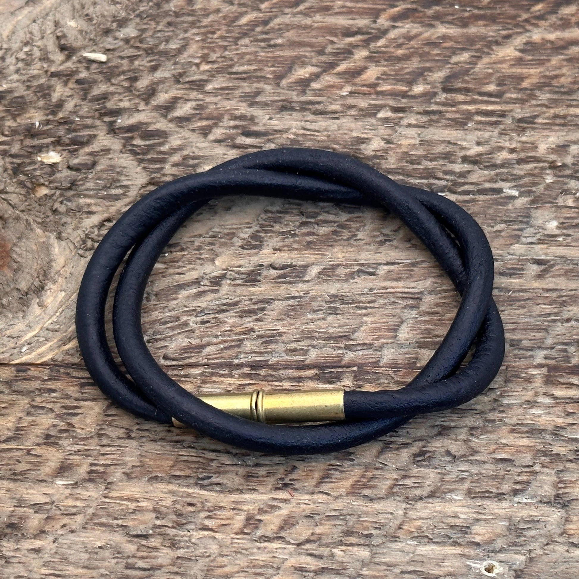 Flint Bracelet Jewelry Tres Cuervos Black L