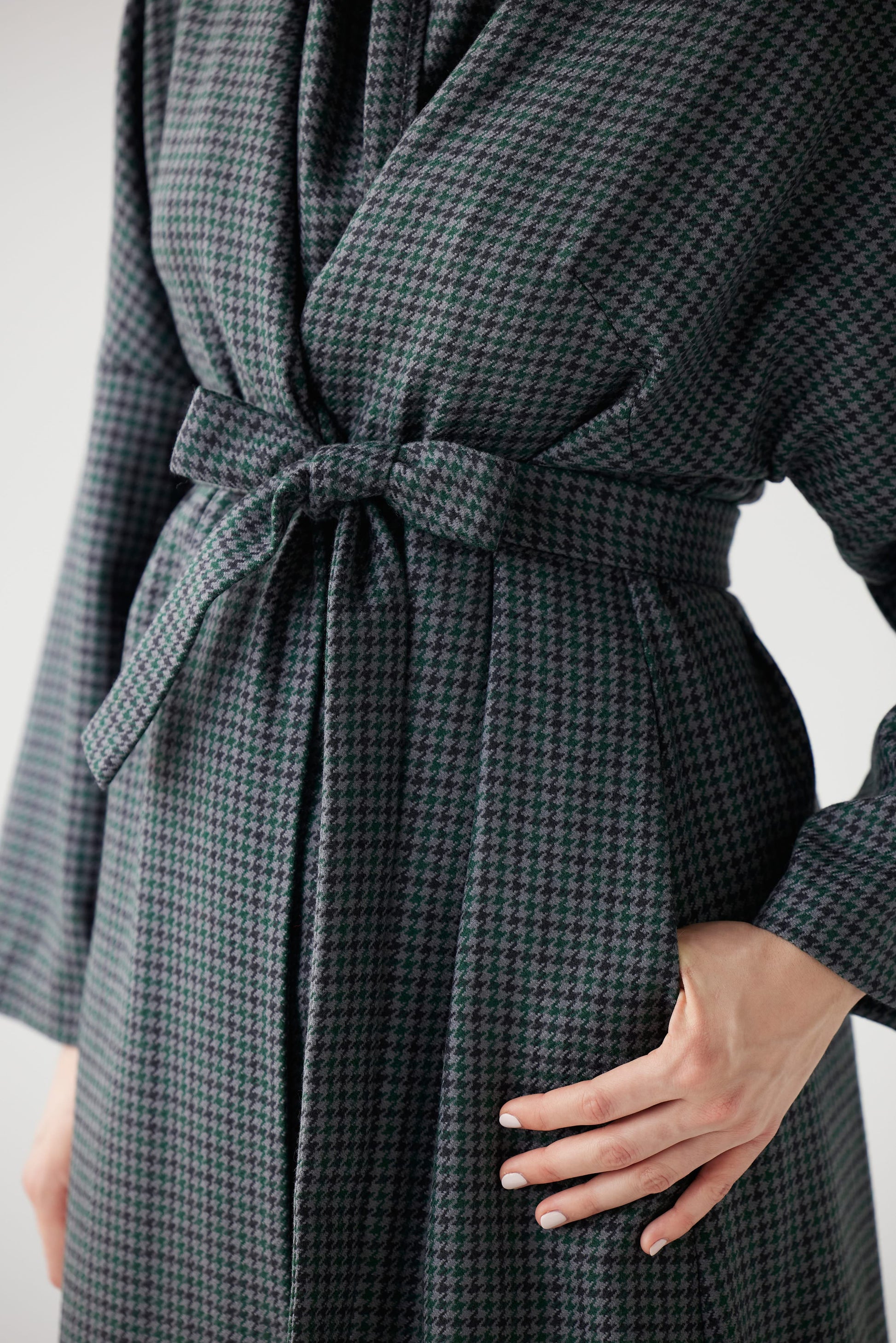 Ida Robe Overcoat in Evergreen Houndstooth Dresses CHRISTINE ALCALAY Evergreen Houndstooth One Size