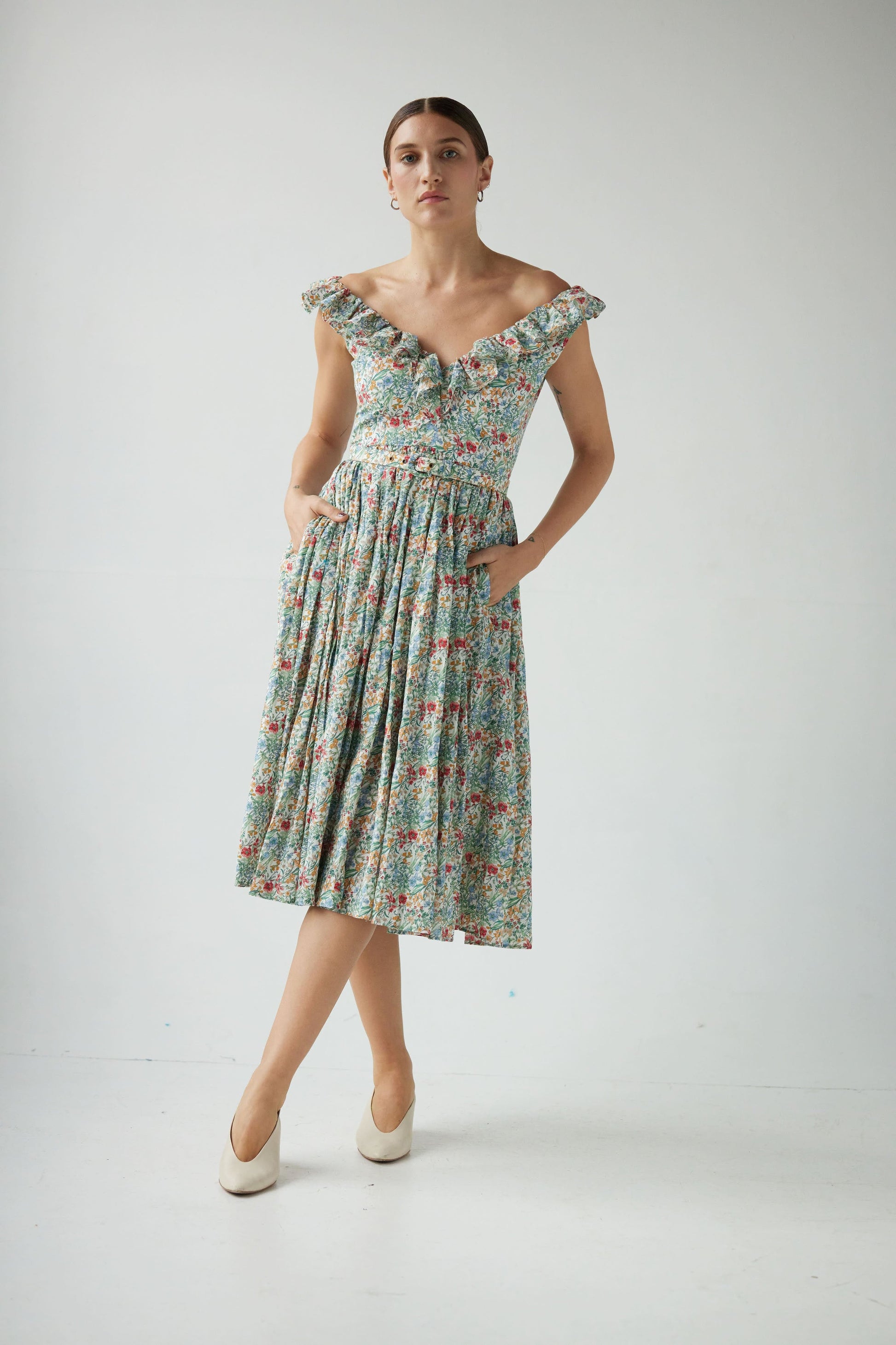 Viola Dress in Floral Voile KIWI/ fig. Viola Dress in Floral Voile KIWI/ fig.