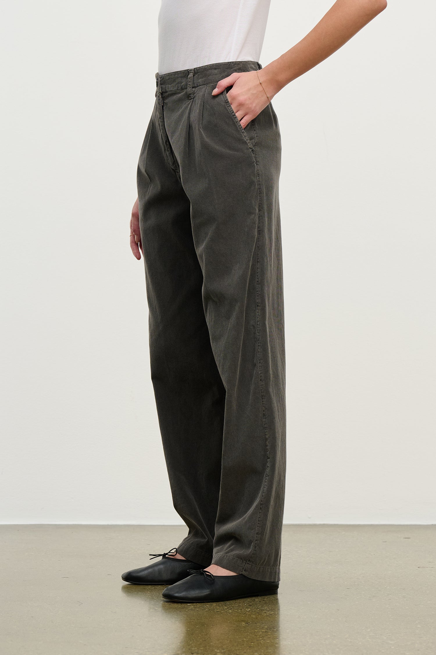 Gail Velvet by Graham & Spencer