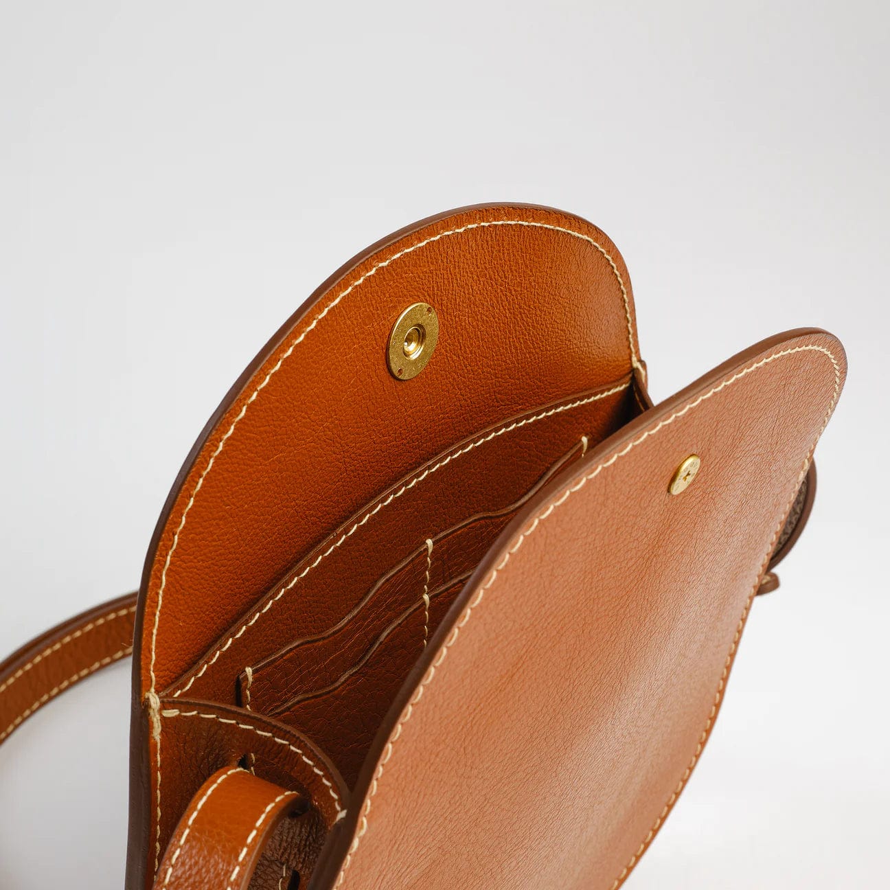 The Eggi in Leather Brown Bags Lindquist   