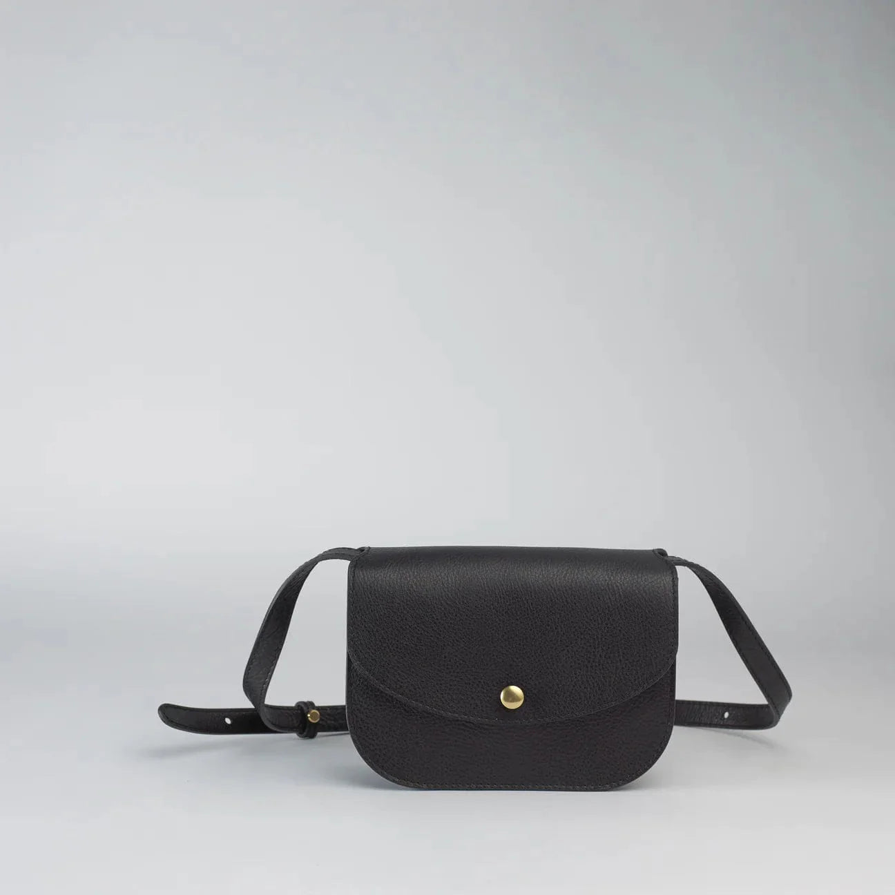 The Po Crossbody in Black Bags Lindquist   