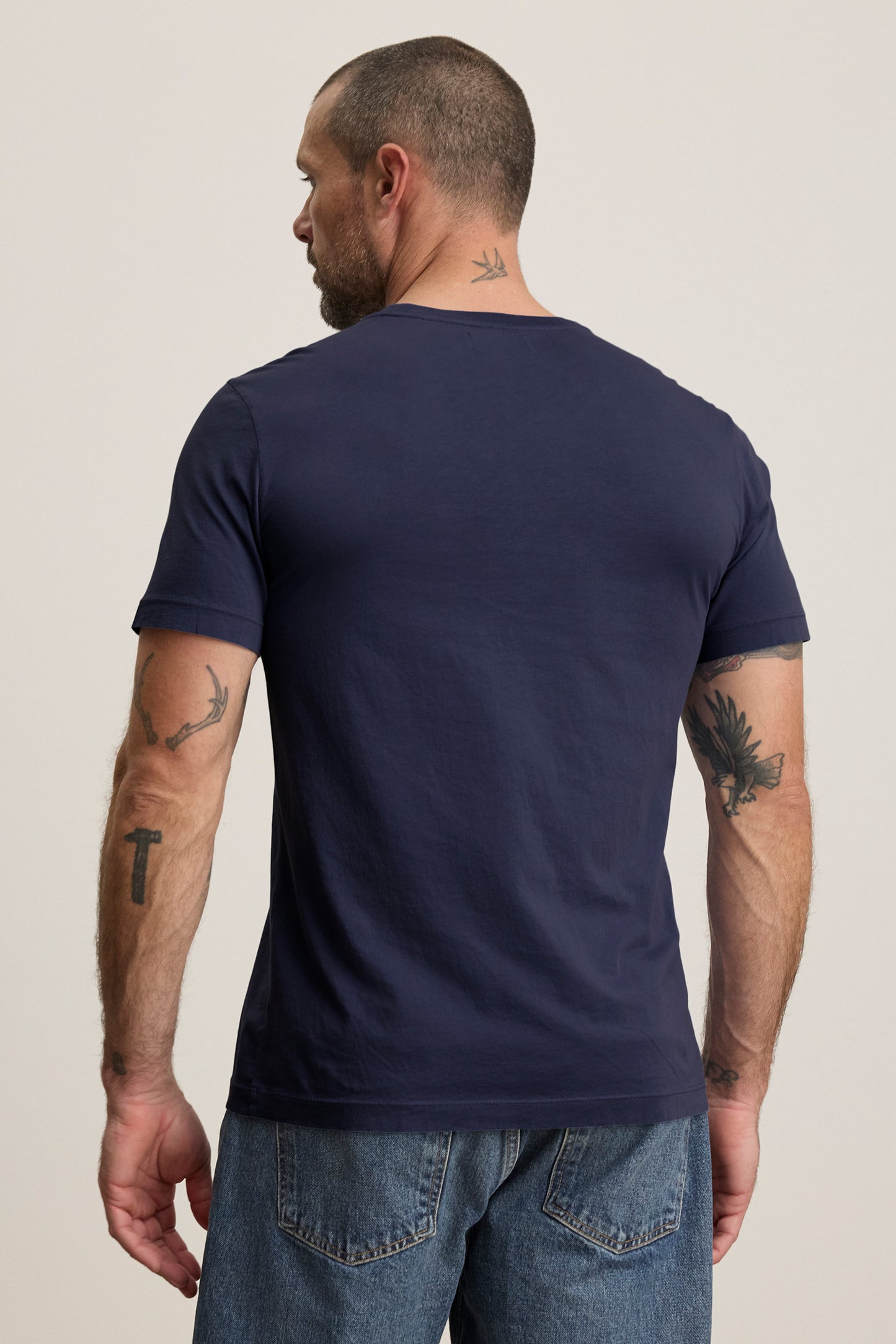 Howard T-shirt Tees Velvet by Graham & Spencer