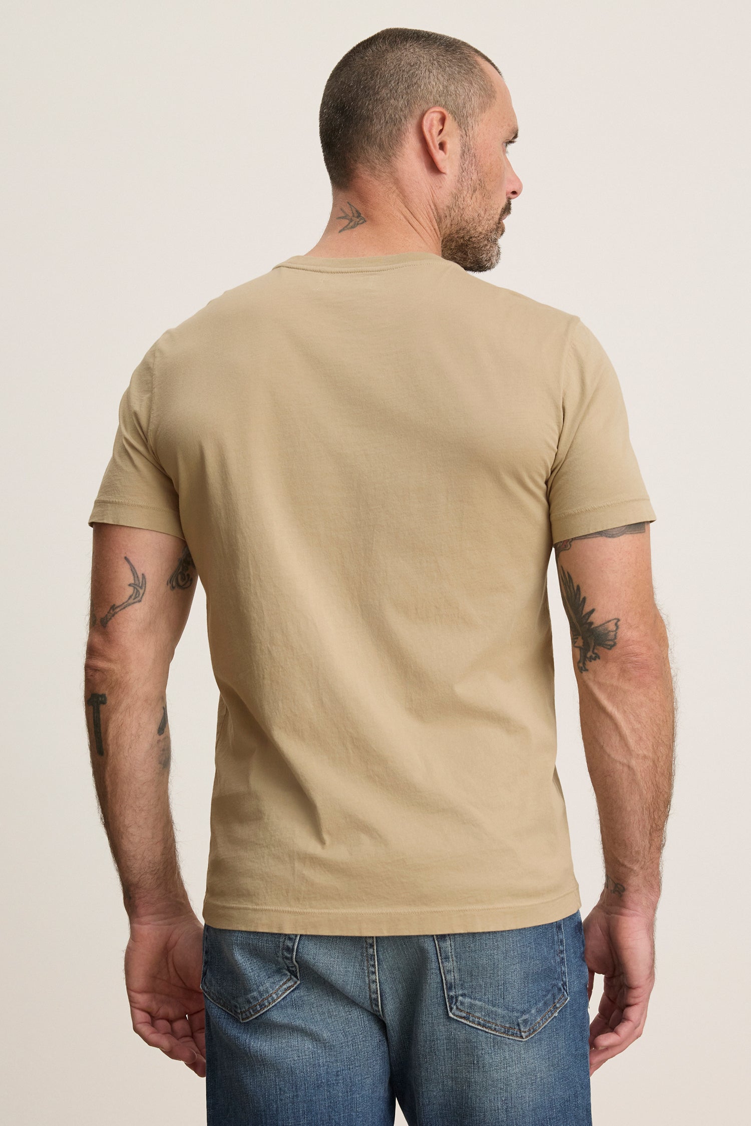 Howard T-shirt Tees Velvet by Graham & Spencer
