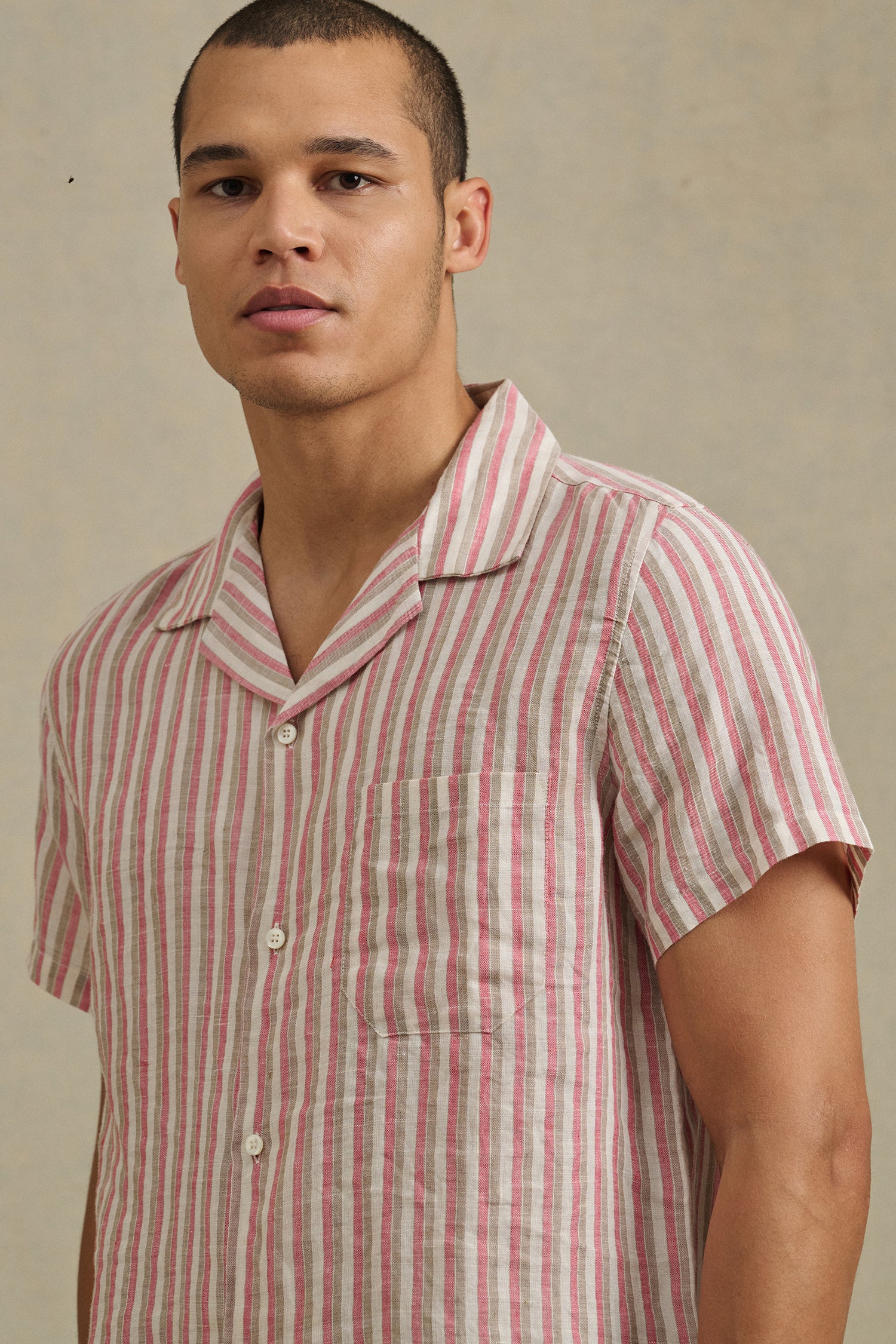 Hobbs S/S Button Down Jewelry Velvet by Graham & Spencer