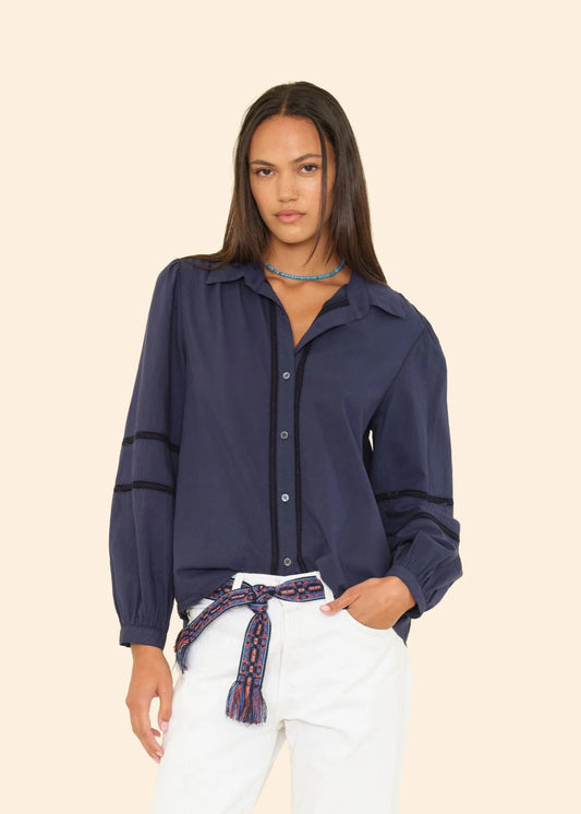 Renata Shirt Tops XiRENA