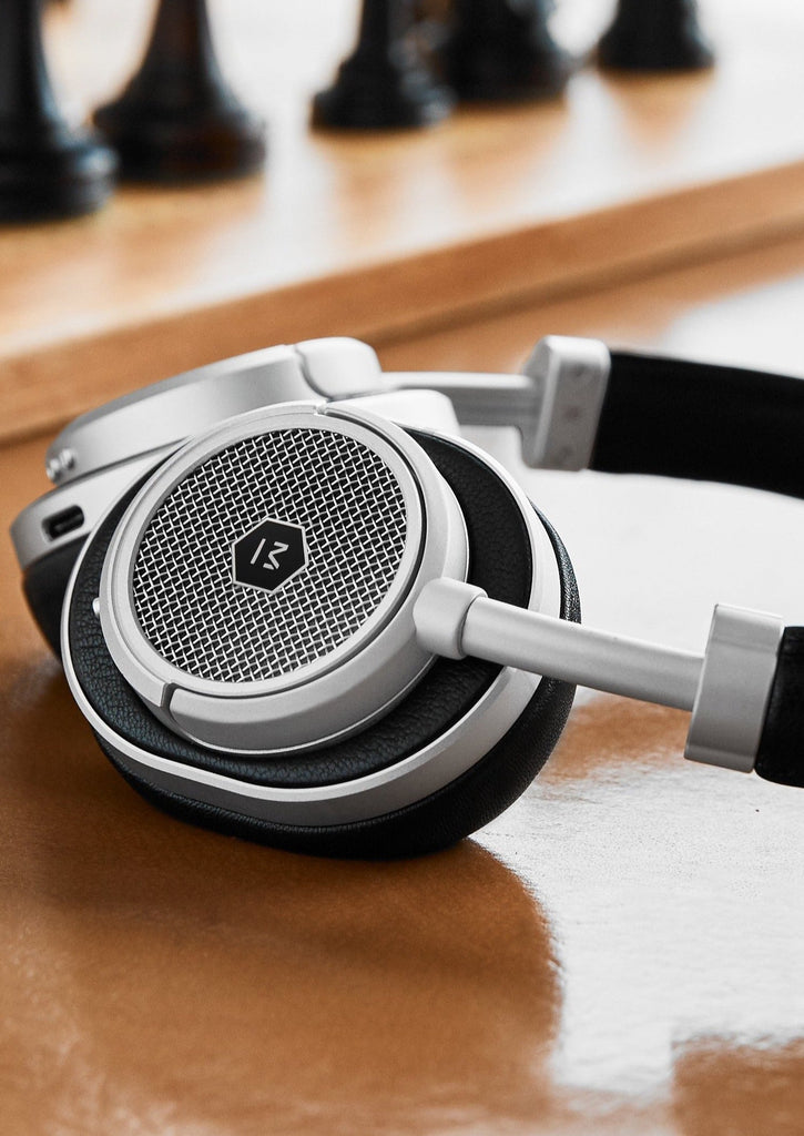MW50+ Headphones Accessories Master & Dynamic black/silver  
